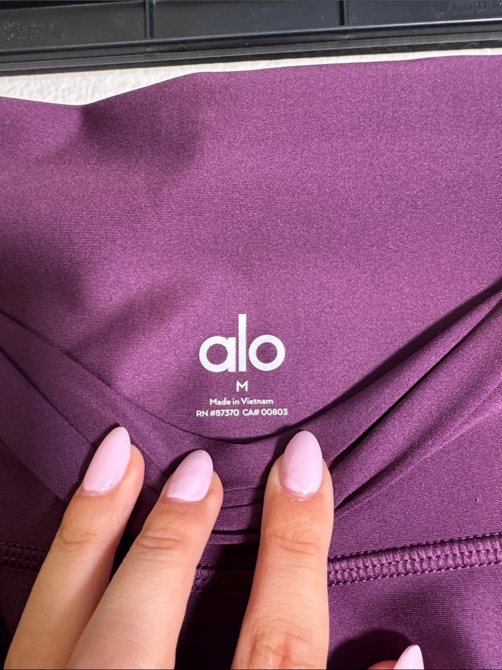 ALO Yoga 7/8 High Waist Airlift Legging in Dark Plum - M